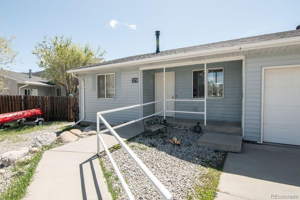 333 Crossman Ave – photo 3