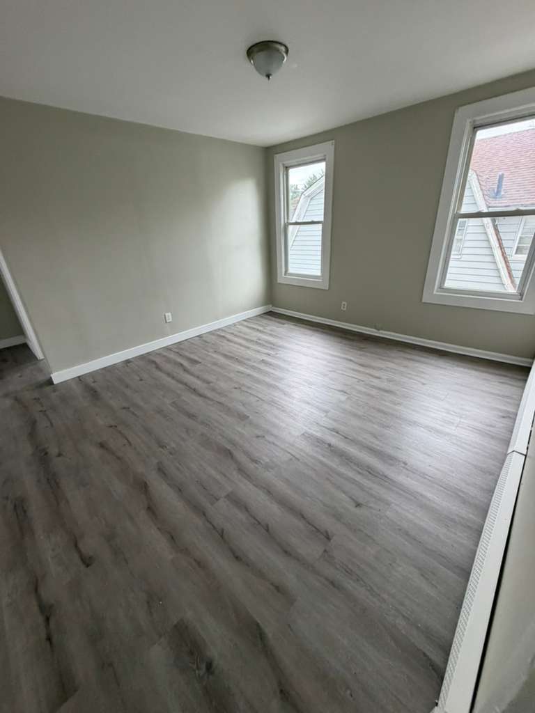 27 29 N Munn Ave – photo 3