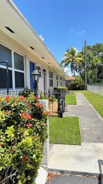 3085 W Flagler St – photo 2