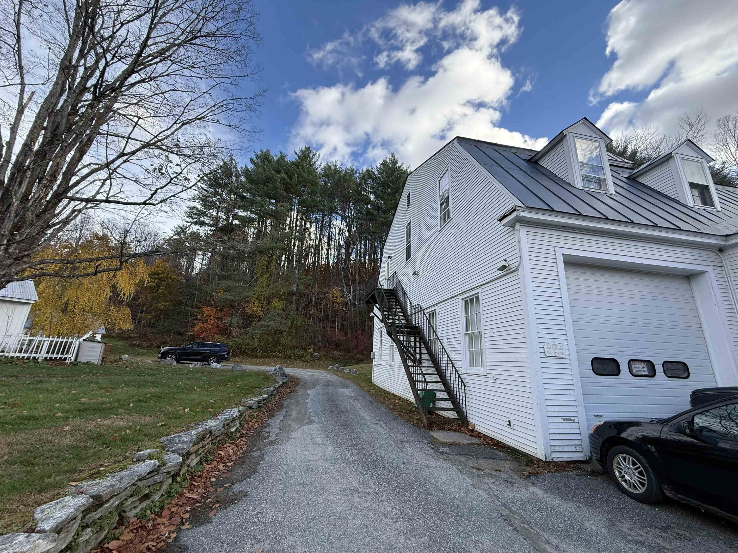 21 VT Route 121 E – photo 2