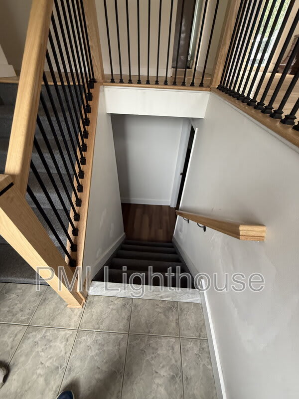 2077 Feuereisen Ave – photo 3