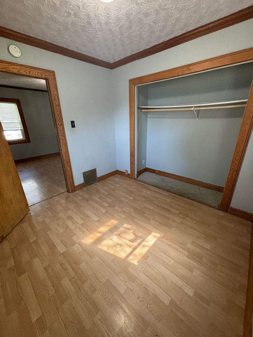2 bedroom, 1 bathroom home – photo 5