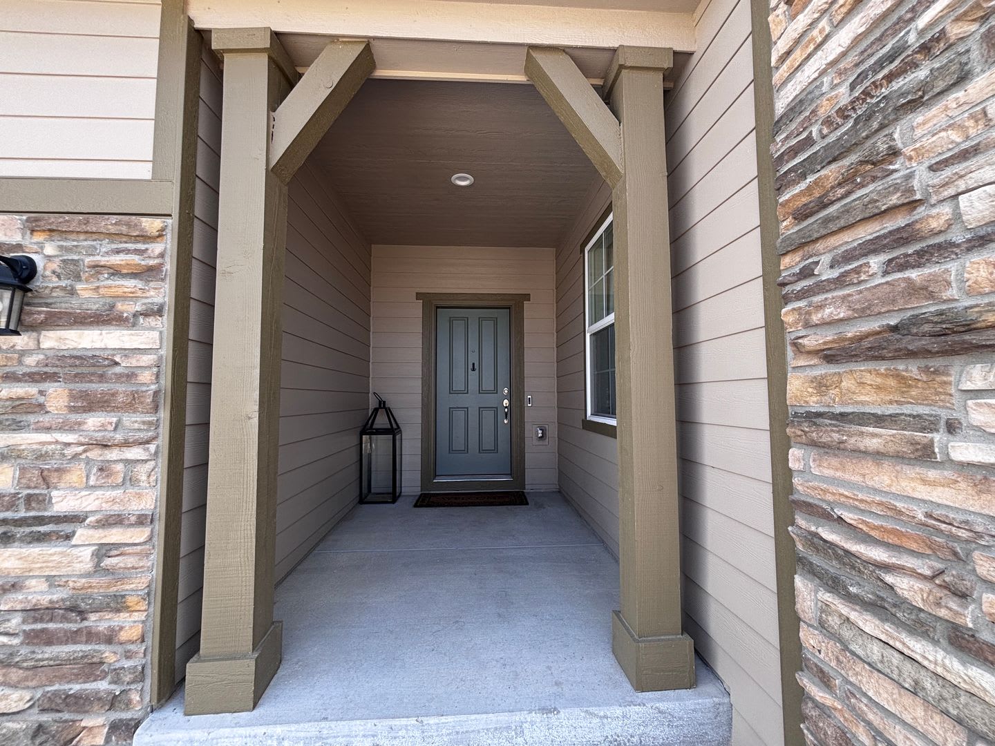 Beautiful Banning Lewis Ranch 5 Bed, 4 Bath Home, 3 Car garage, Great Views and Amenities – photo 3