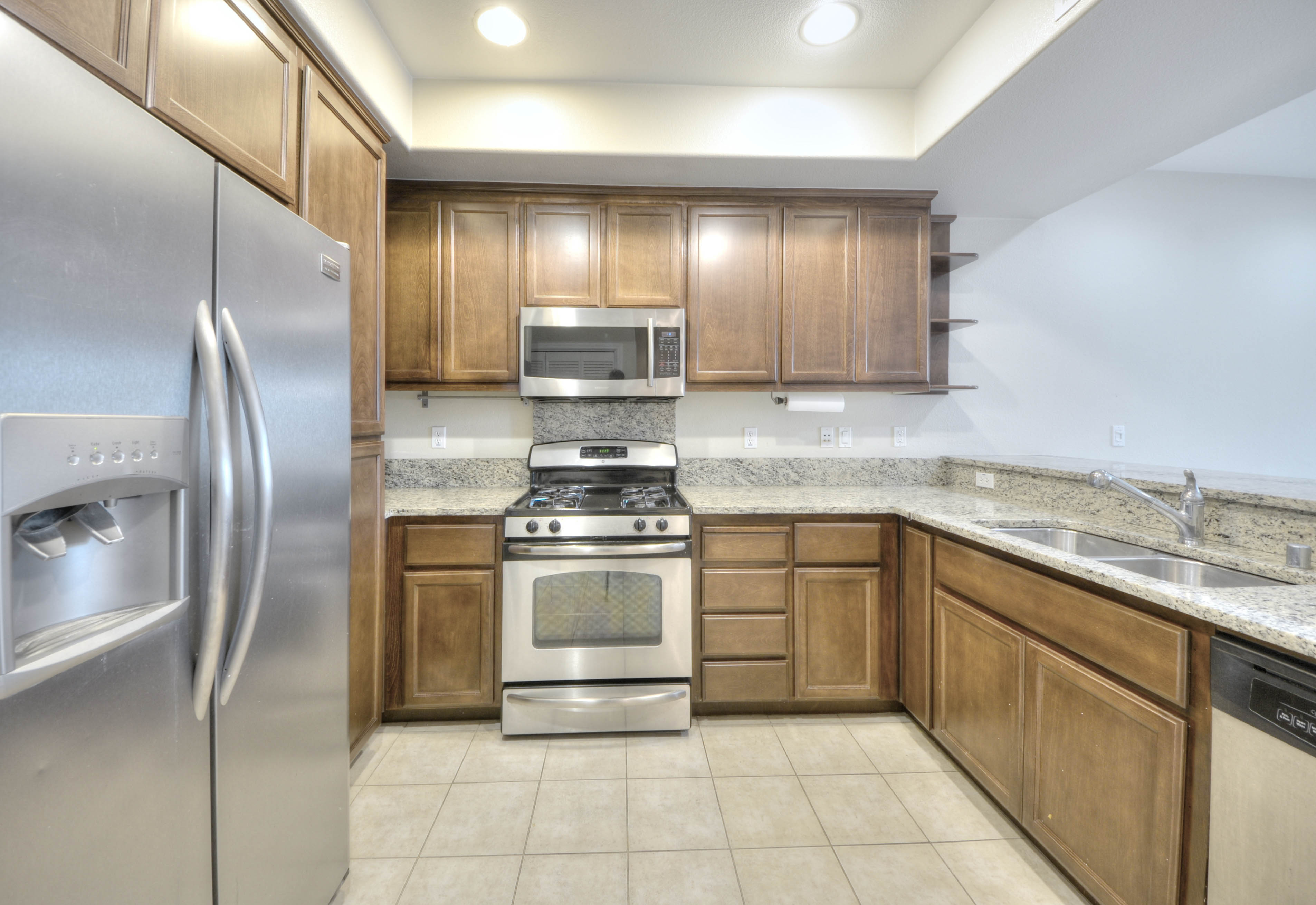 2073 Oakland Rd – photo 3