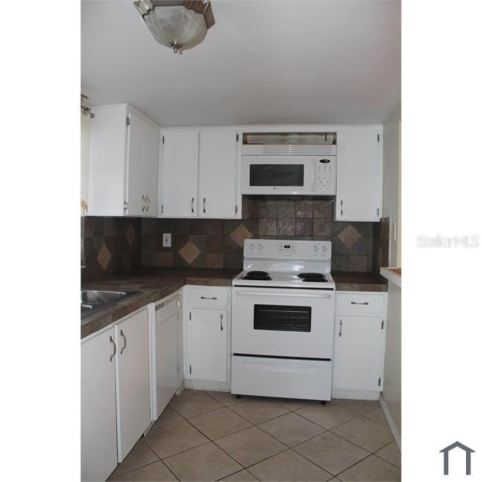 8605 CHAMPLAIN Court – photo 2