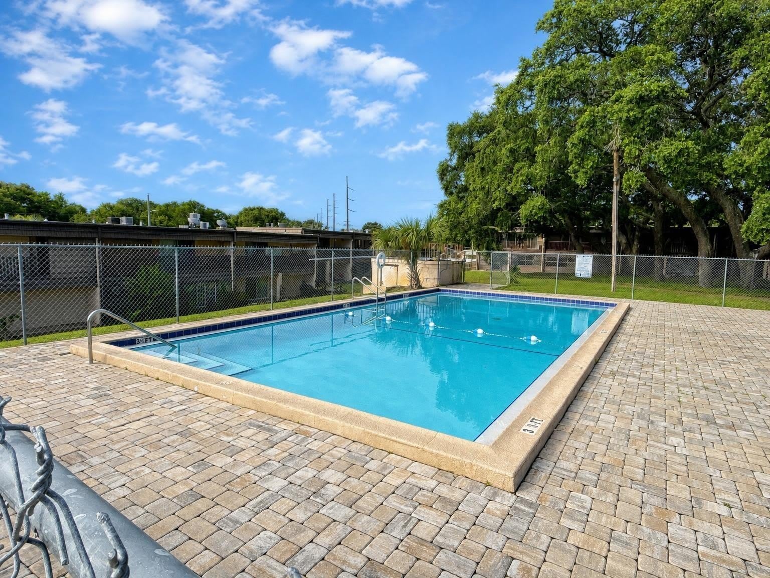 404 Marshall Court – photo 3