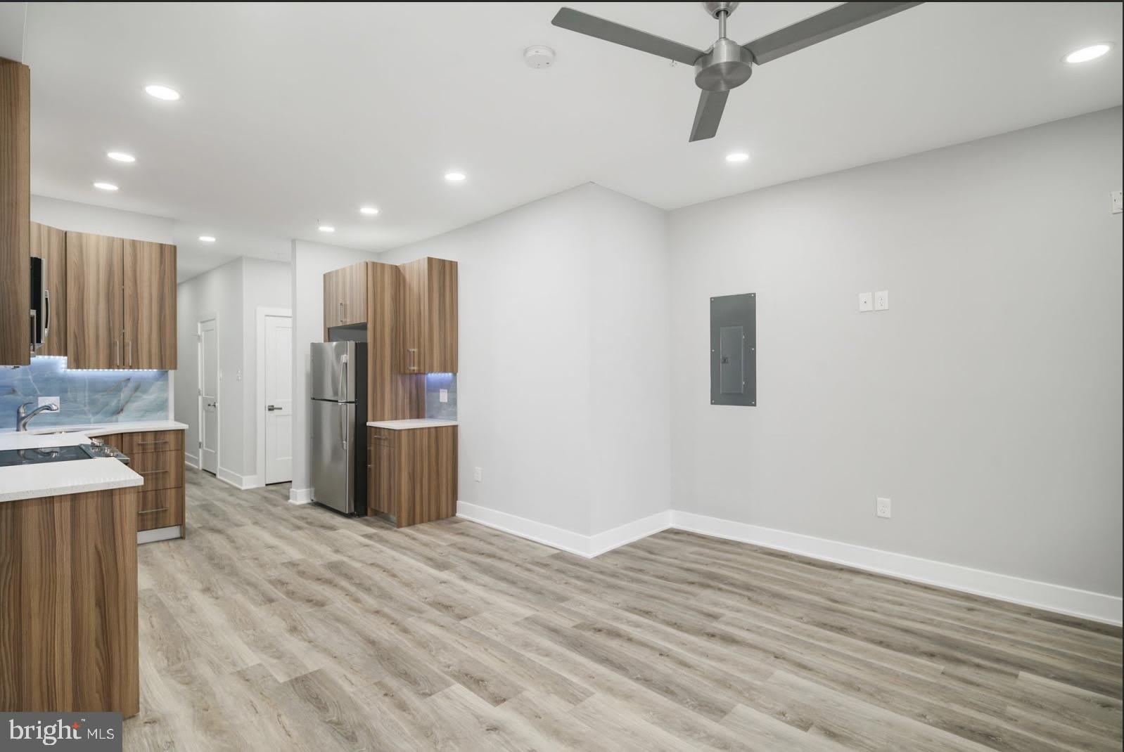 2950 KENSINGTON Avenue – photo 5