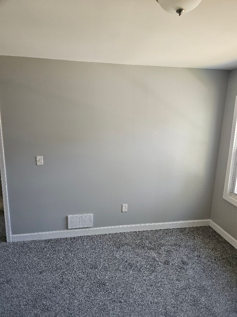 5056 Bewick St, 3 Beds – photo 2
