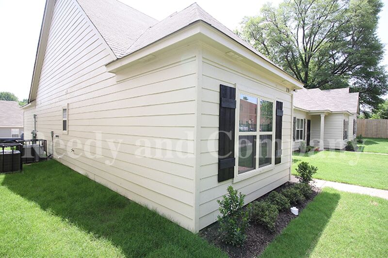 250 N Claybrook St – photo 3