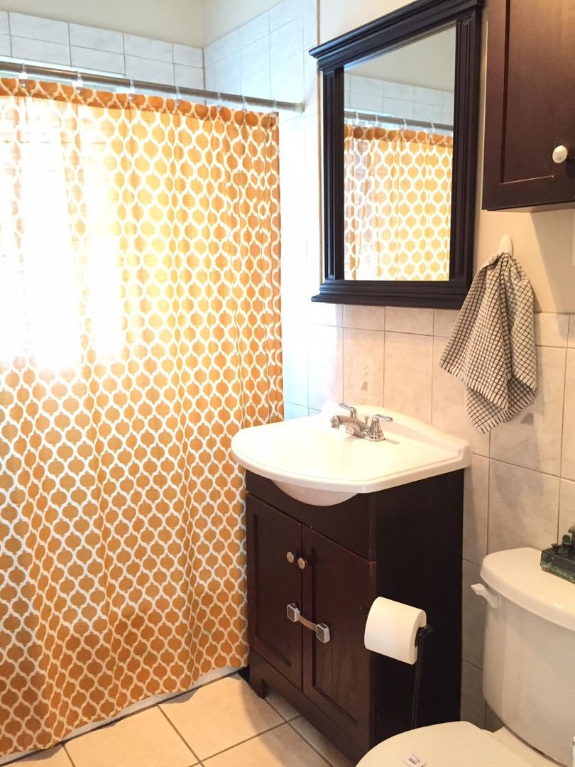 Rare Find! WILL NOT LAST 2 BED Plus office Great Location! – photo 3