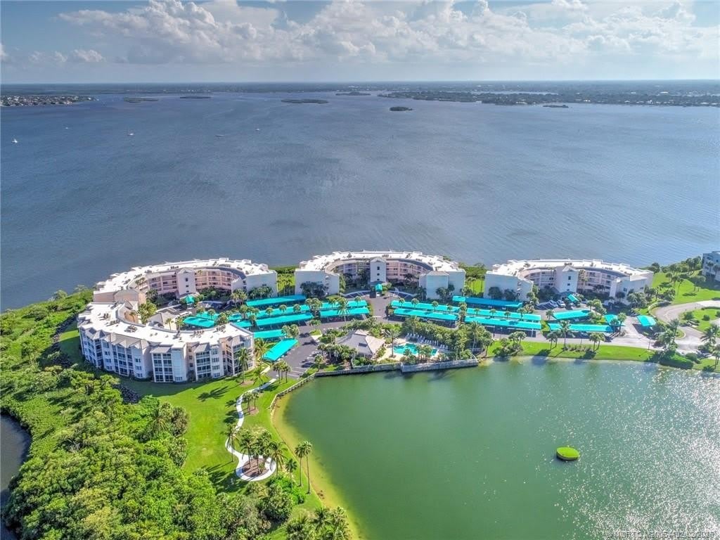 5750 NE Island Cove Way – photo 1