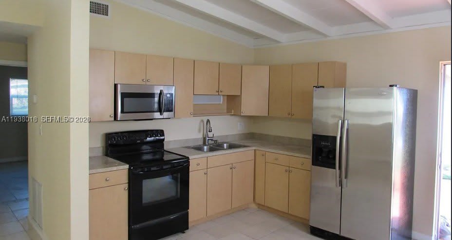 3011 Saint Charles Street – photo 3