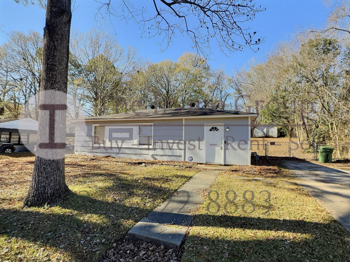 3 Bed 1 Bath – photo 1