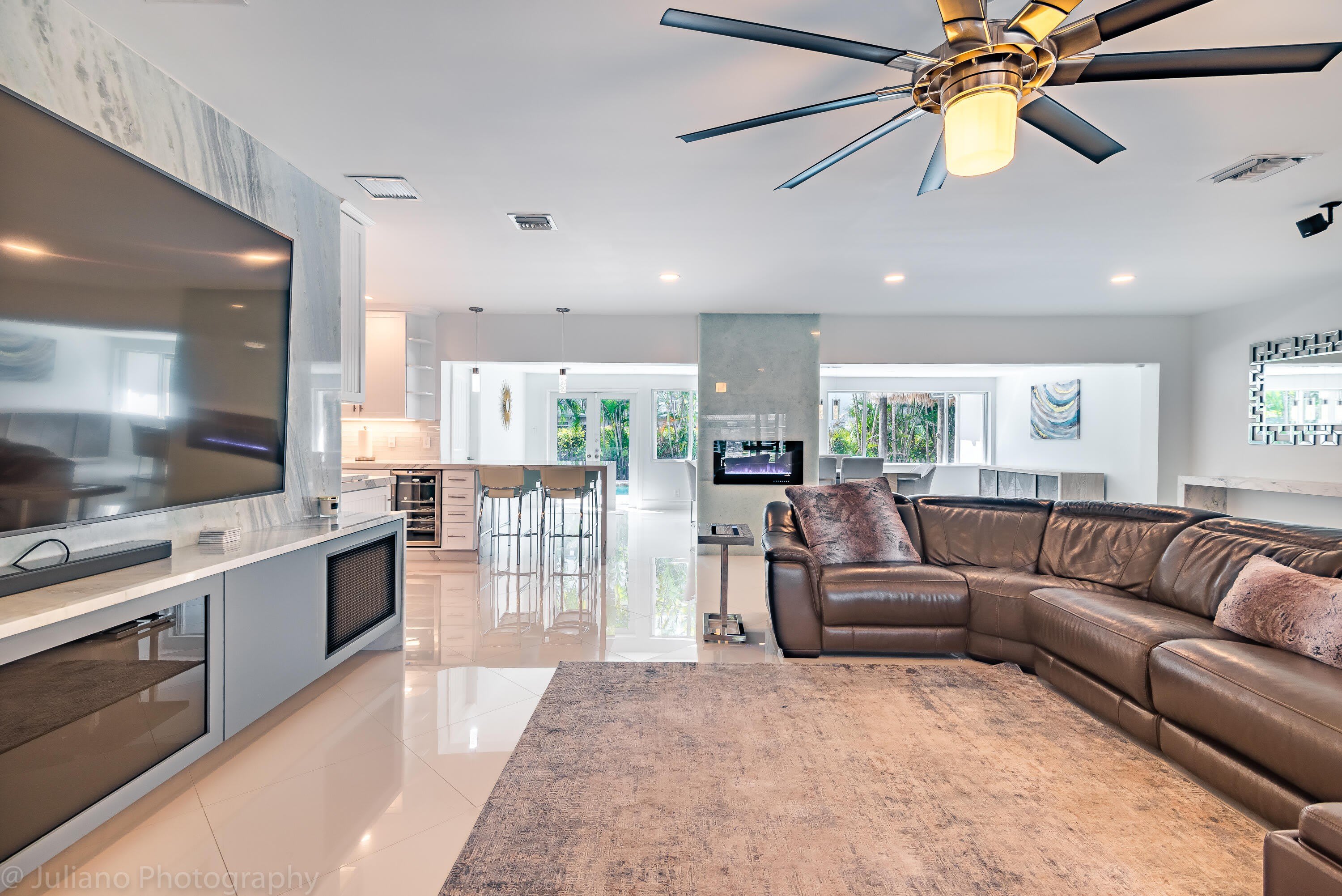 1510 Se 14Th Court – photo 1
