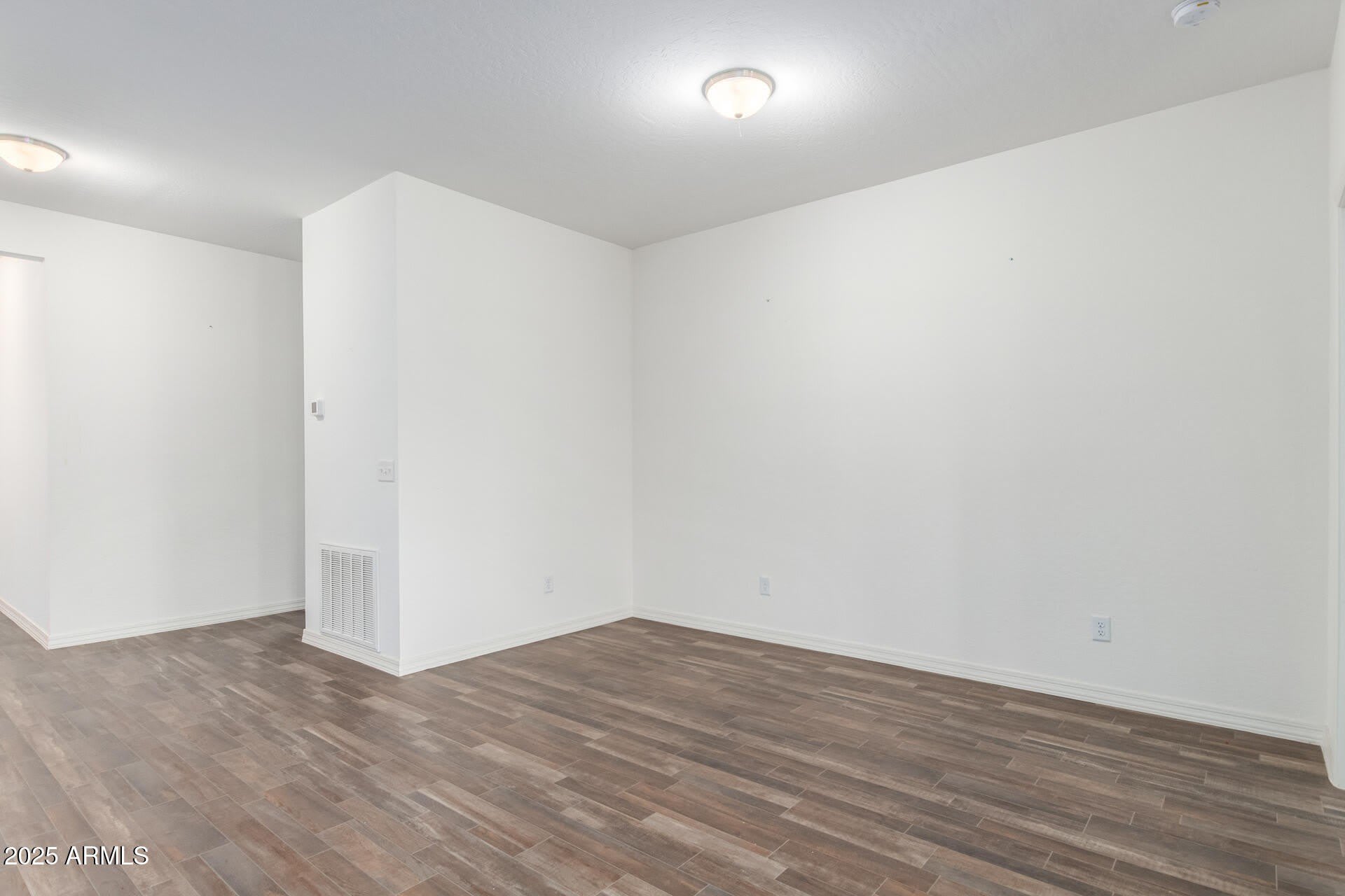2415 E San Miguel Drive – photo 5