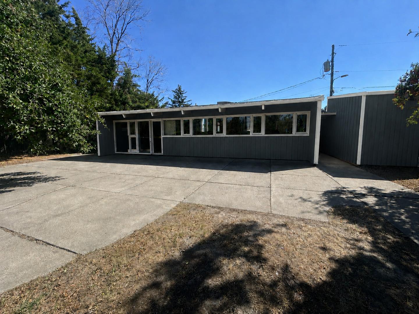 Six Bedroom House Near Campus! – photo 1