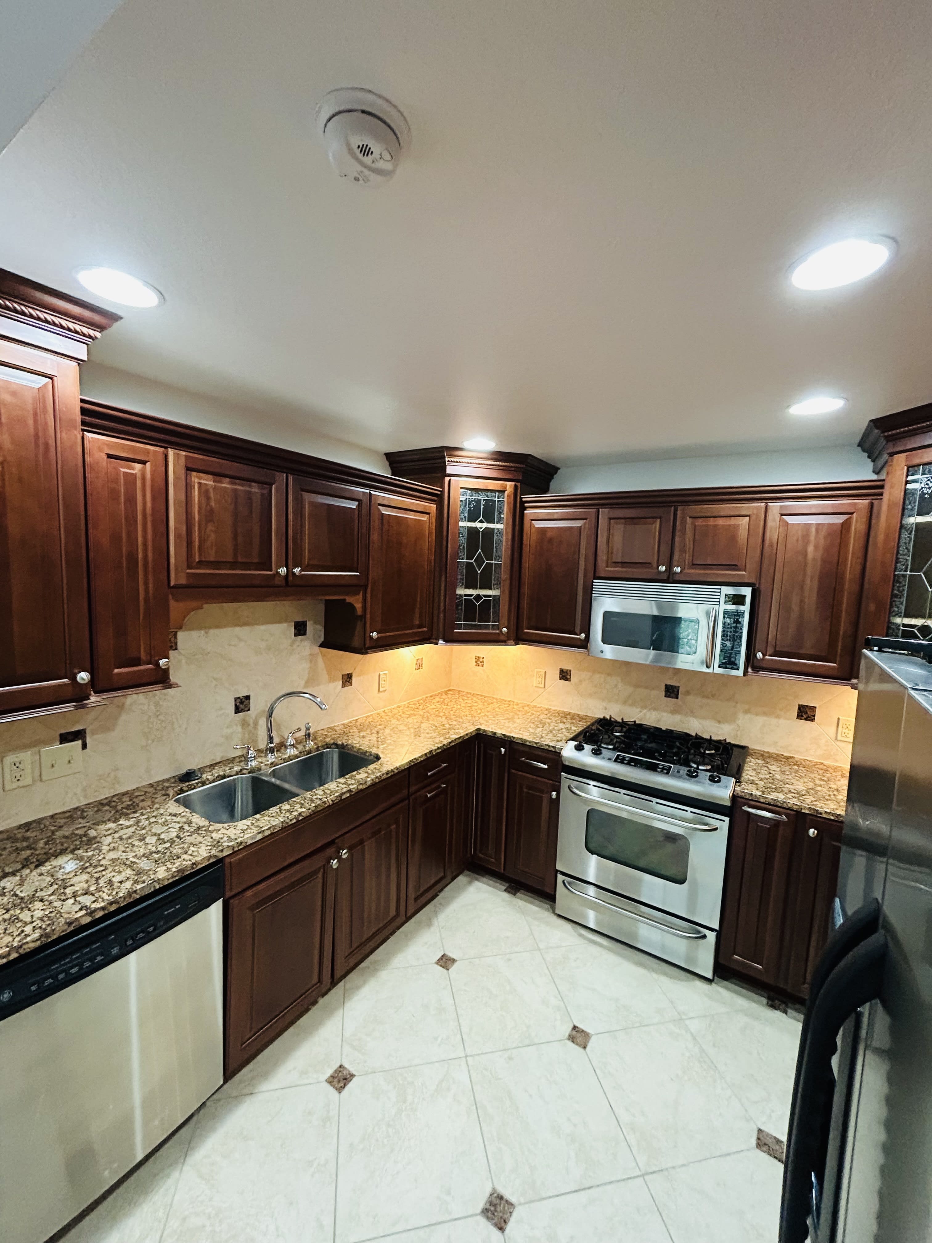 740 Turnpike St – photo 3