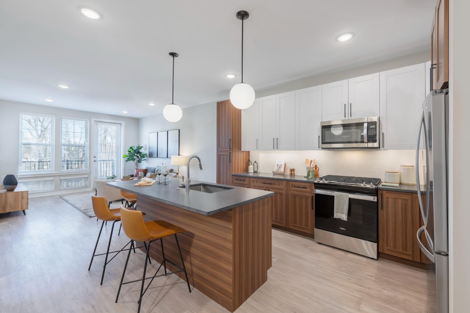 333 North Broad – photo 4