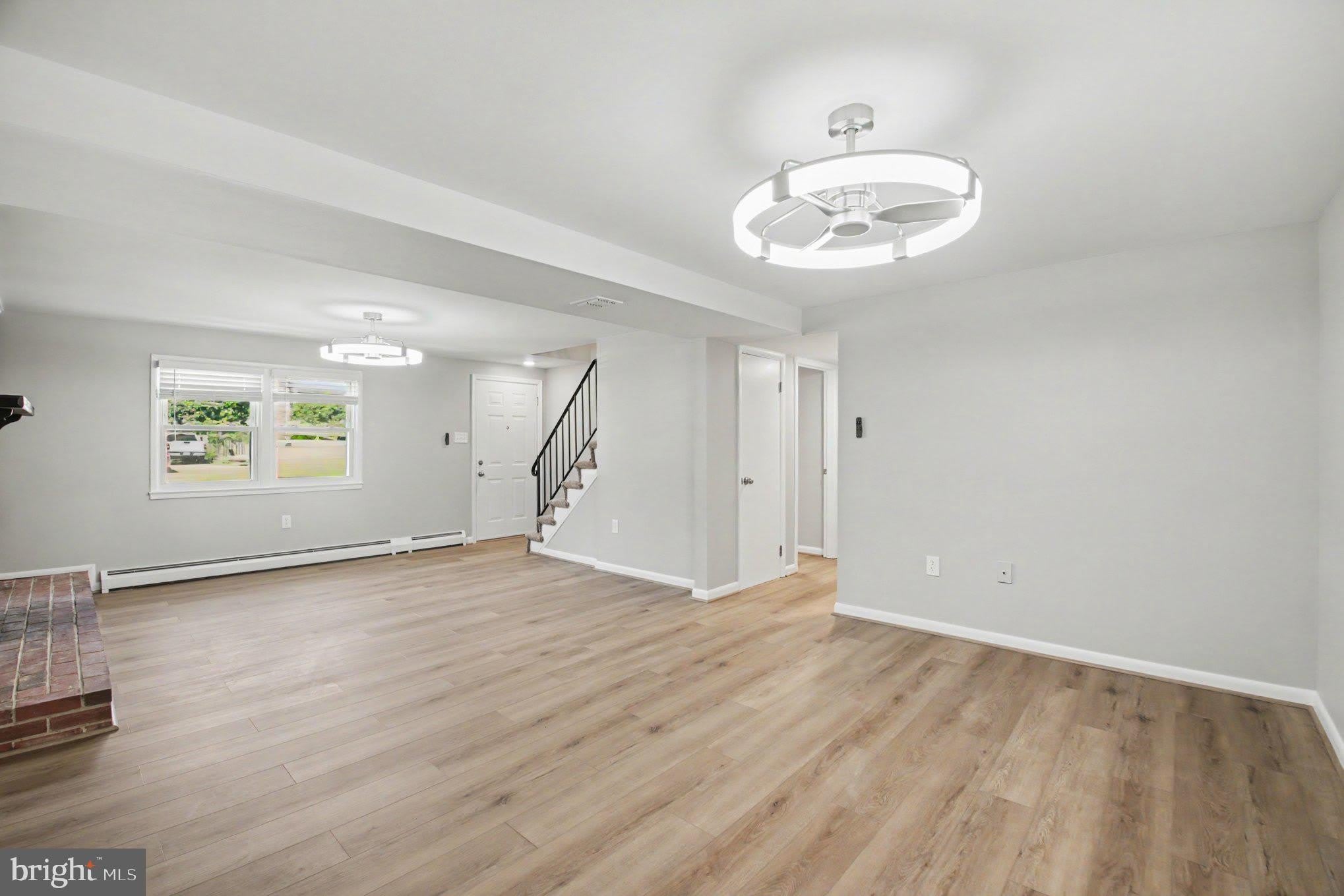 4522 GLENDALE Road – photo 3