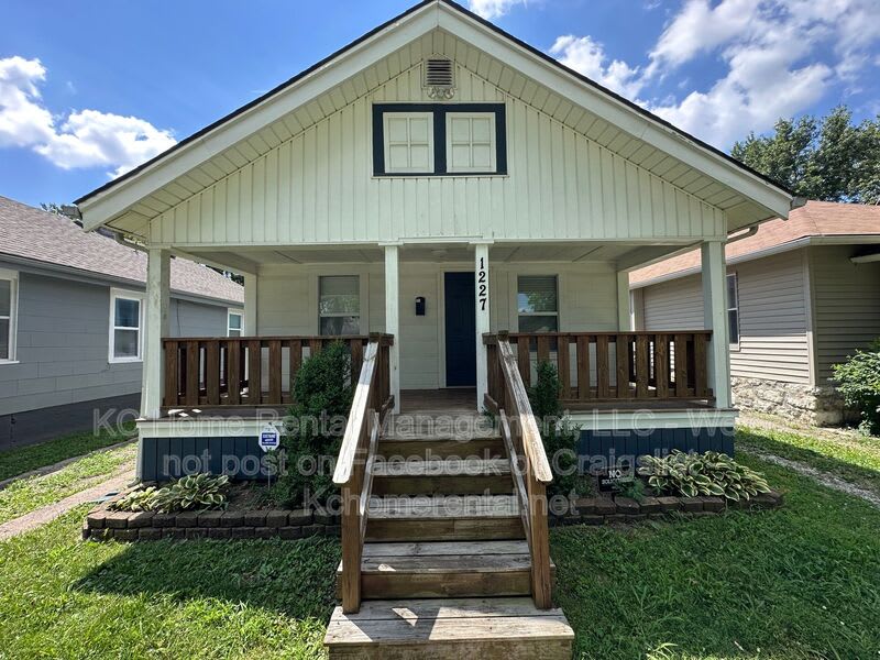 1227 E 22nd Ave – photo 1