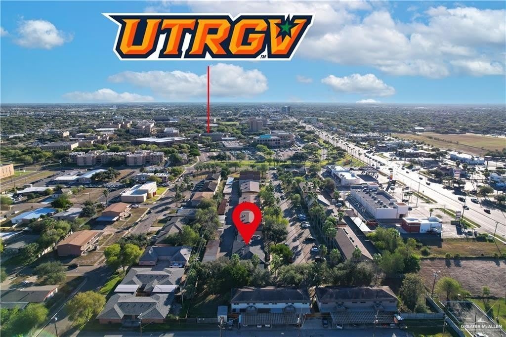 1701 McIntyre Street – photo 2