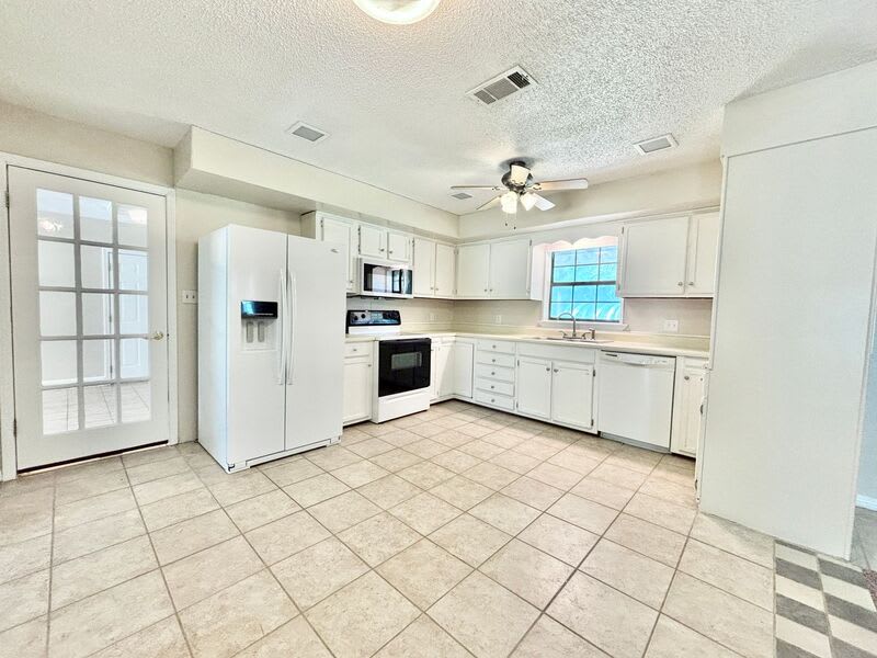 3470 Nicholson Estates Rd – photo 4