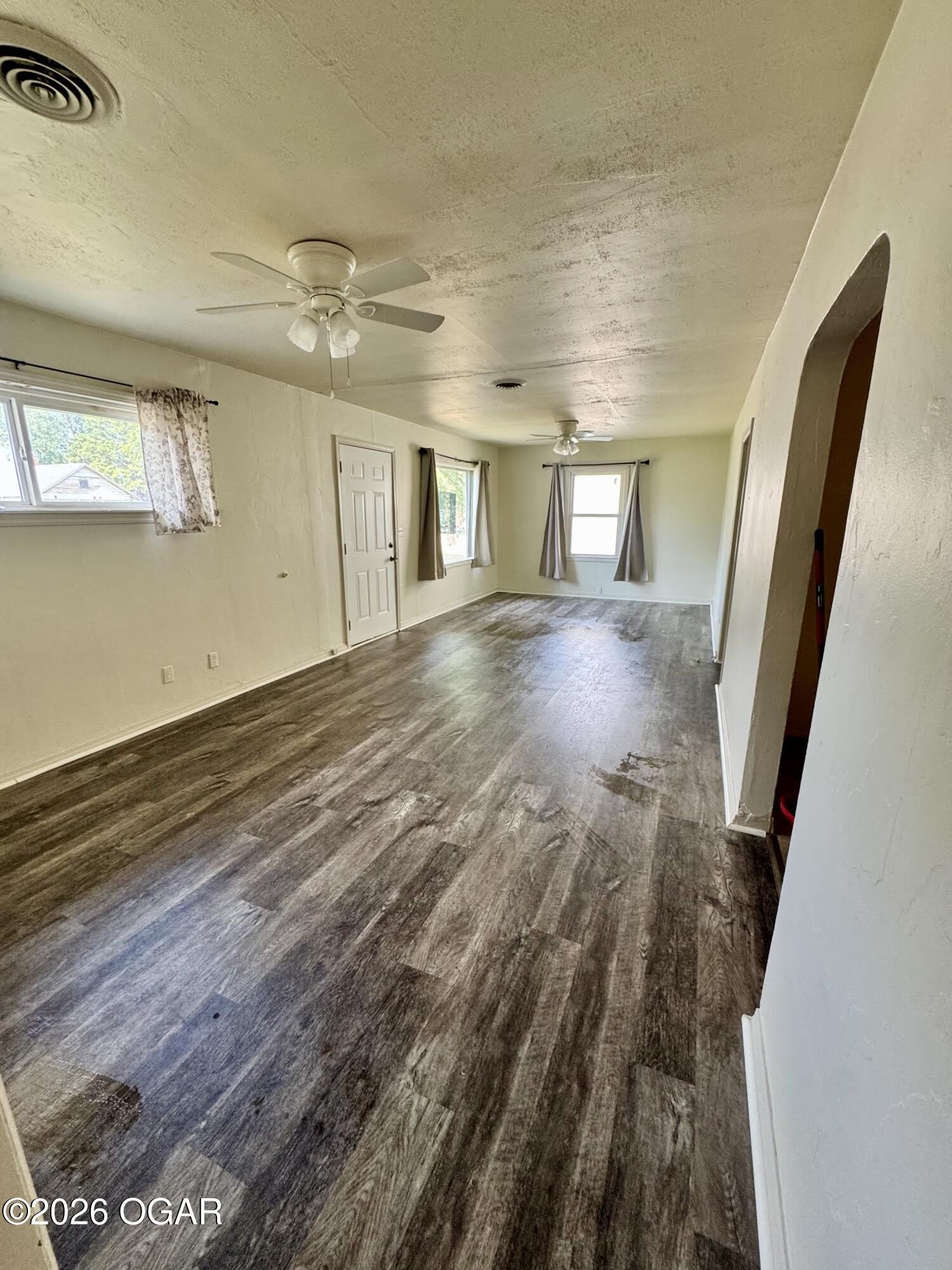 3040 E 9th Street – photo 2
