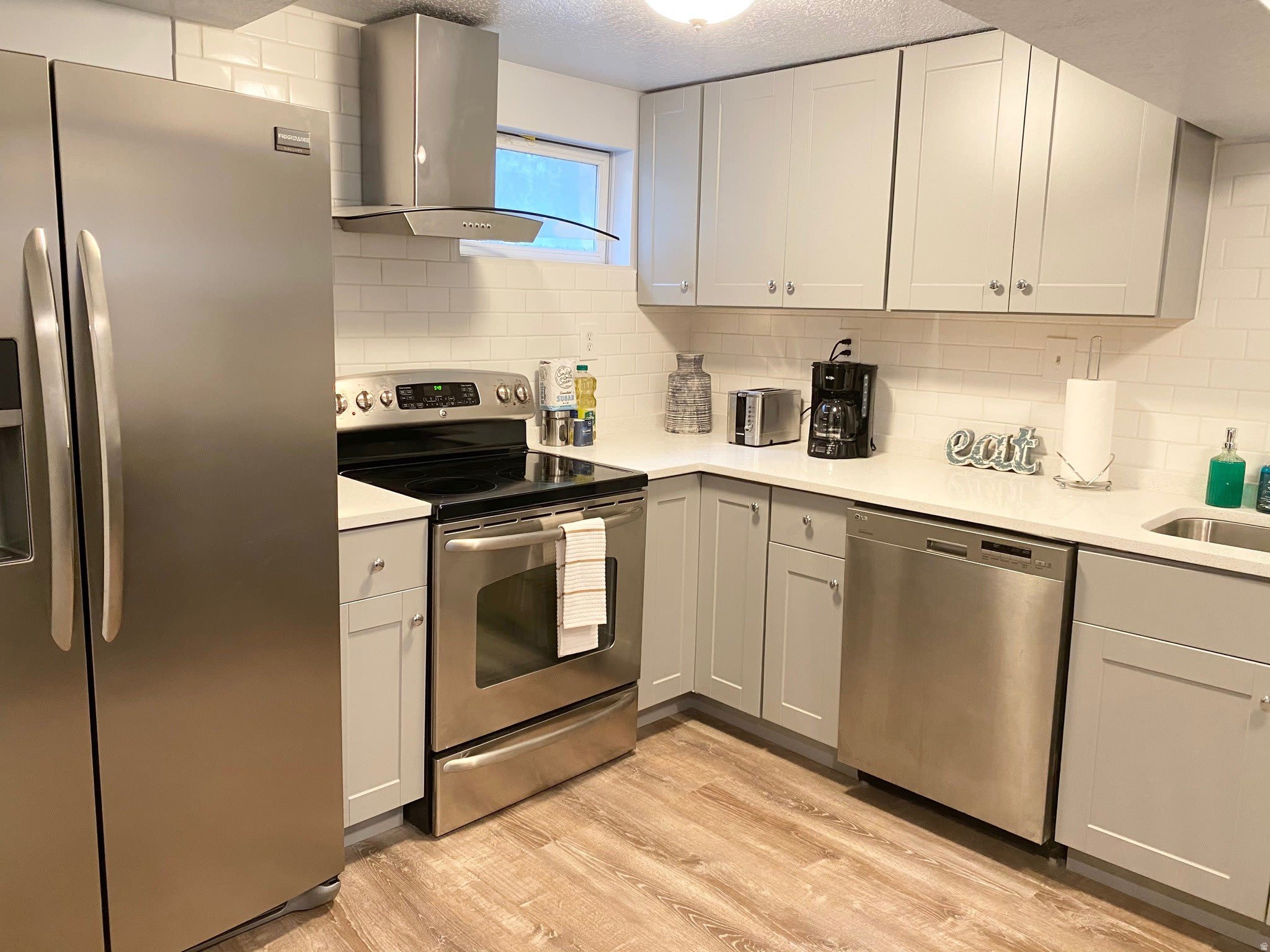 802 E 500 S – photo 3