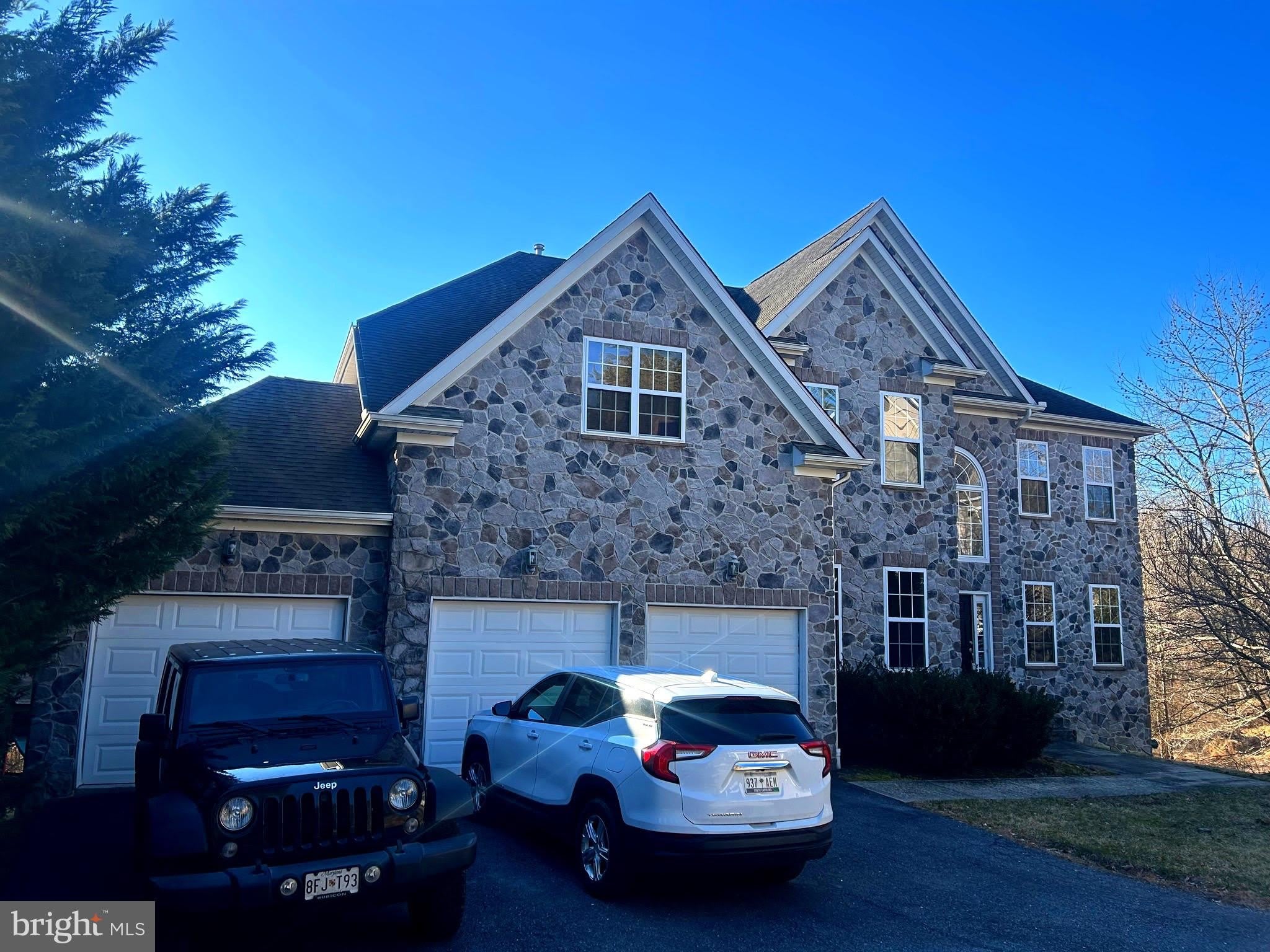 4382 STONECREST Drive – photo 2