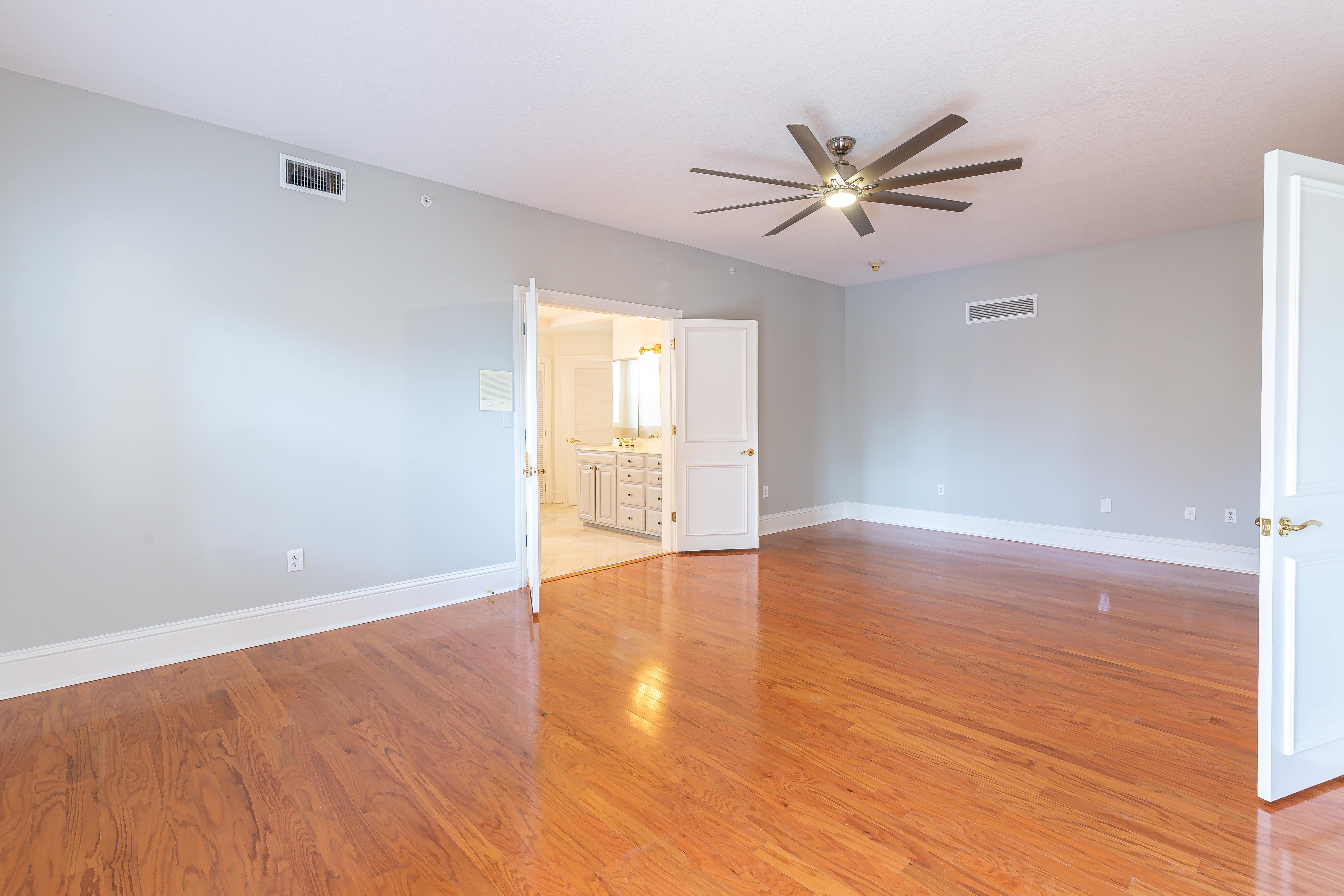 147 S Interlachen Ave – photo 4
