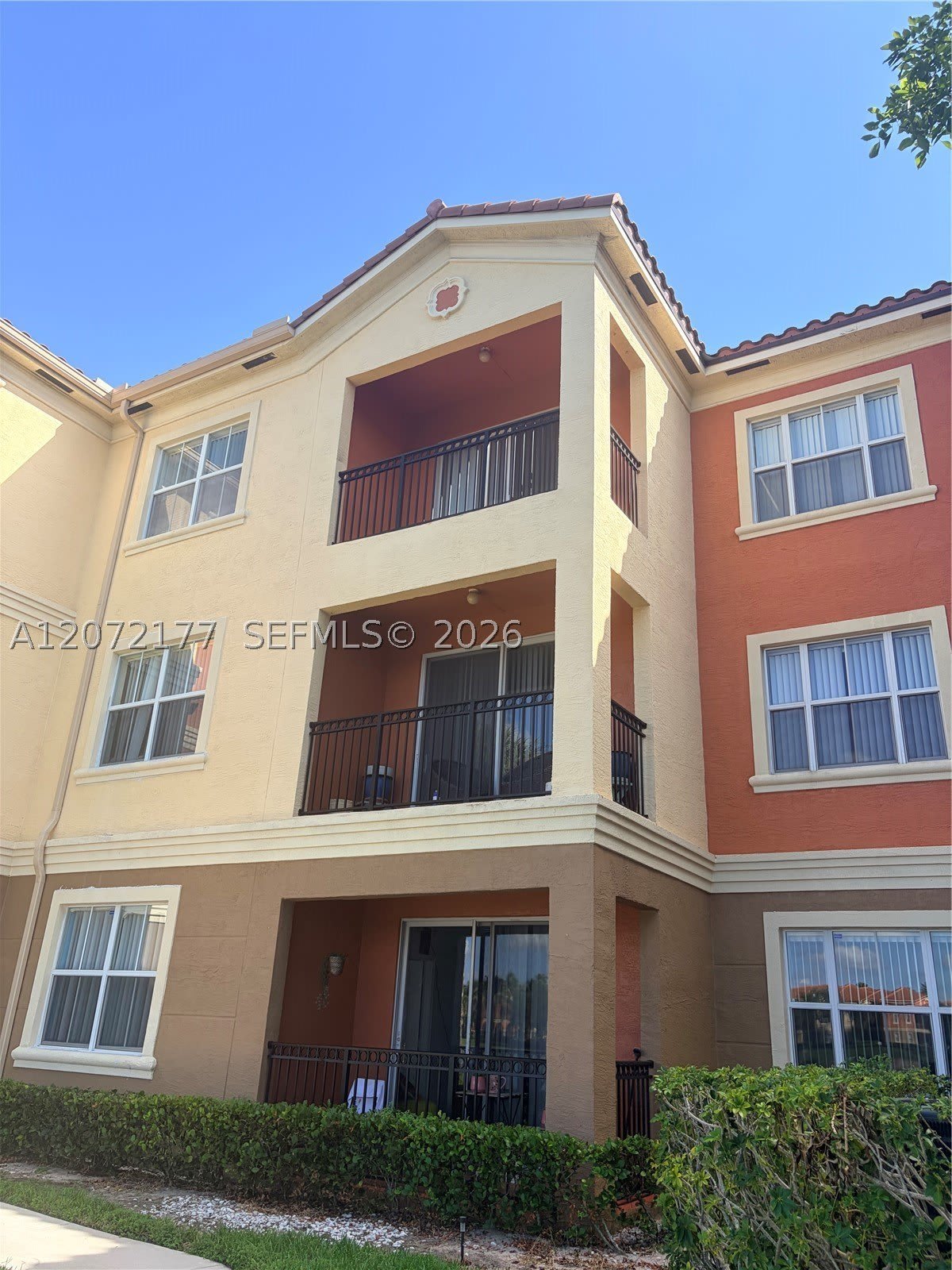 4706 SW 160th Ave – photo 3