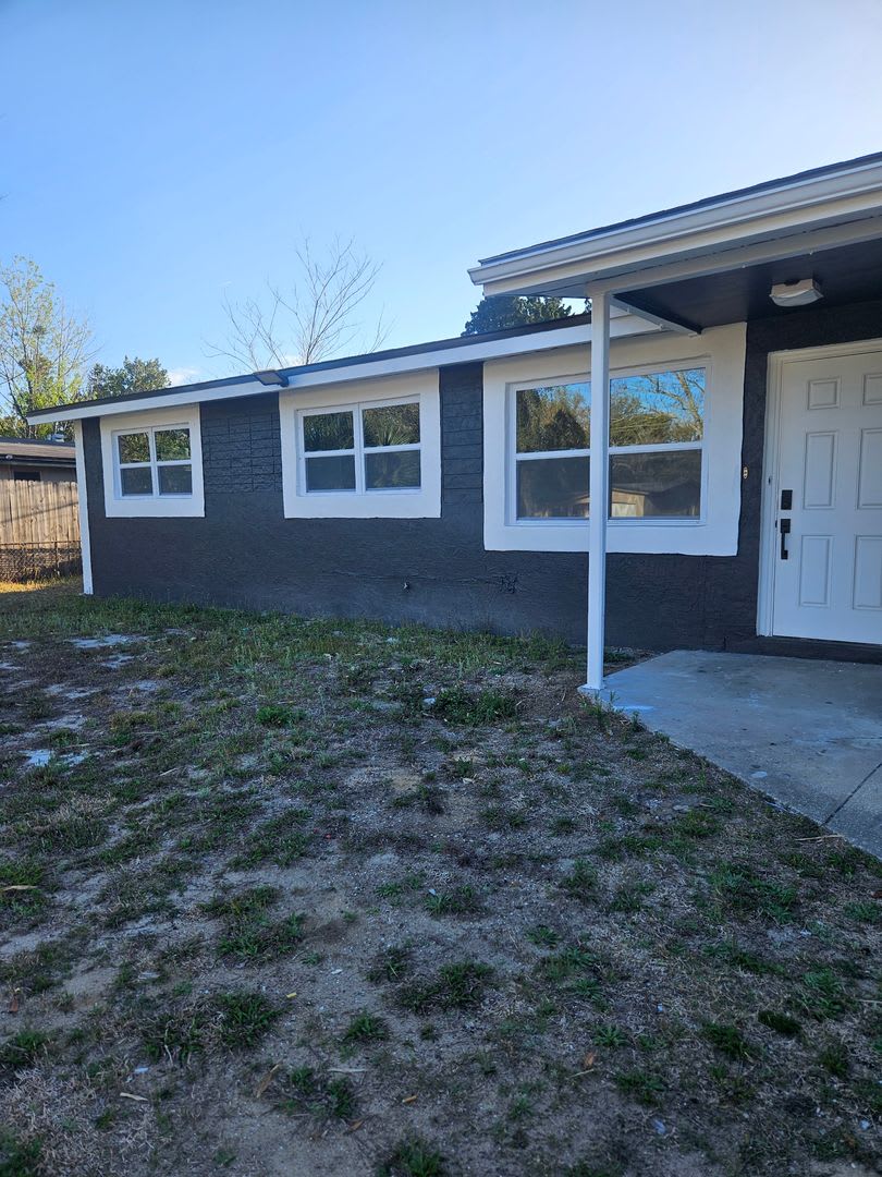 3 Bedroom 2 Bath Home – photo 2