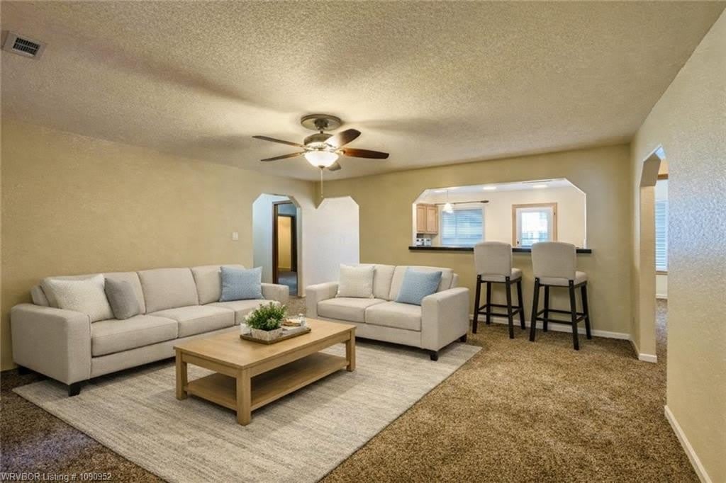 400 Apple Valley DR – photo 2