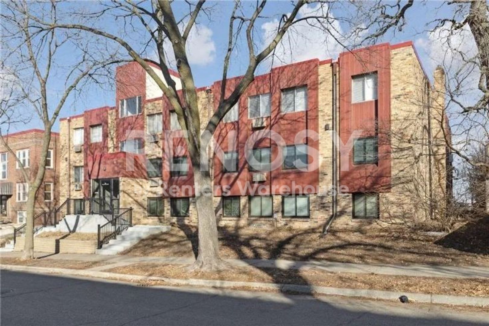 Available July 1st 2 Bedroom 1 Bath Condo in Minneapolis – photo 1