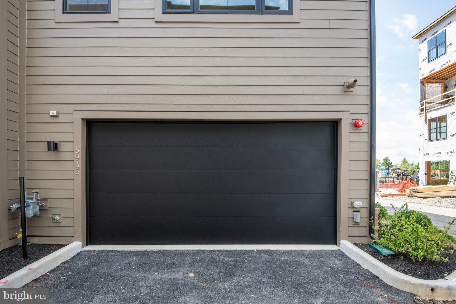 5933 Stonehenge Place – photo 3