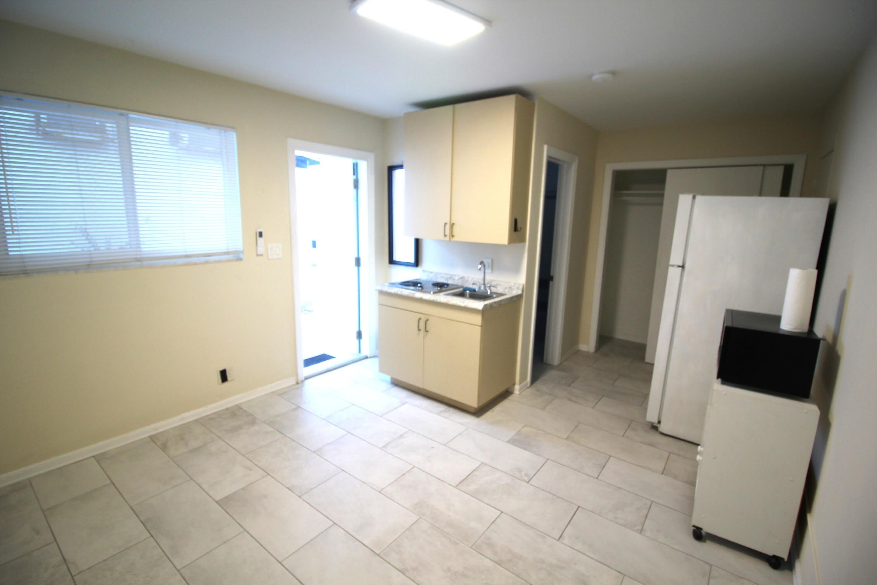 4440 Bougainvilla Drive – photo 5
