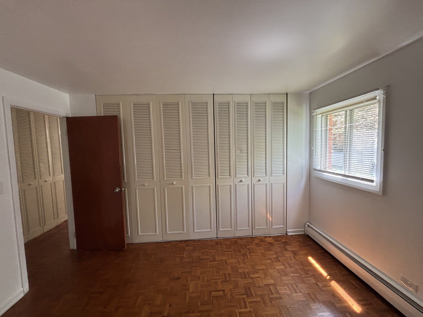 435 Burlington Avenue – photo 4