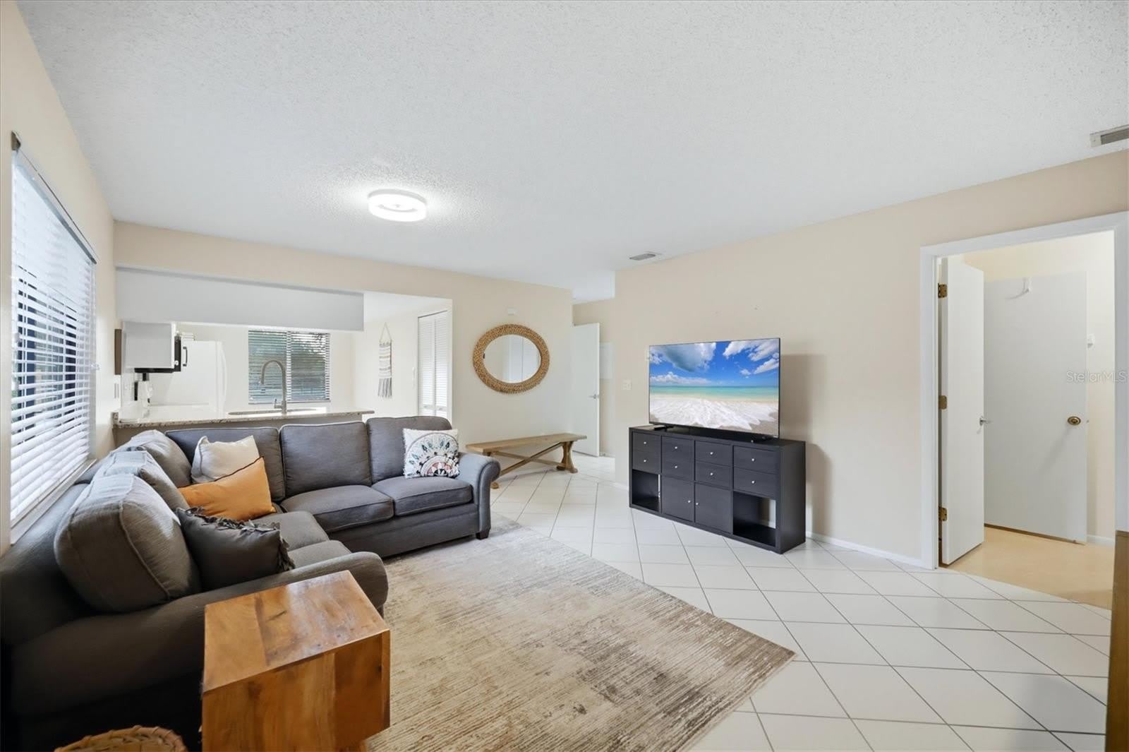 7858 EAGLE CREEK Drive – photo 3