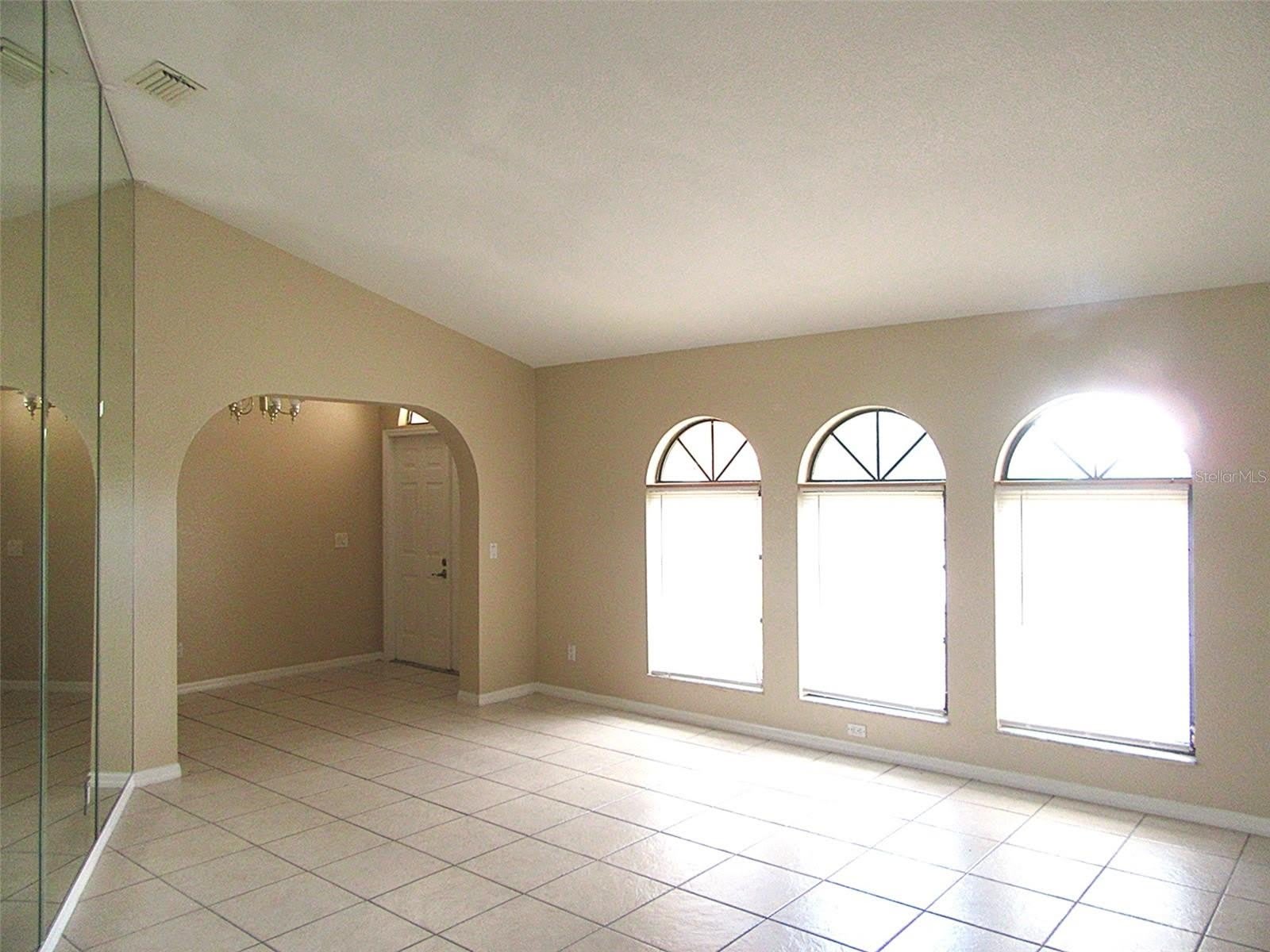 22182 Peachland Boulevard – photo 2
