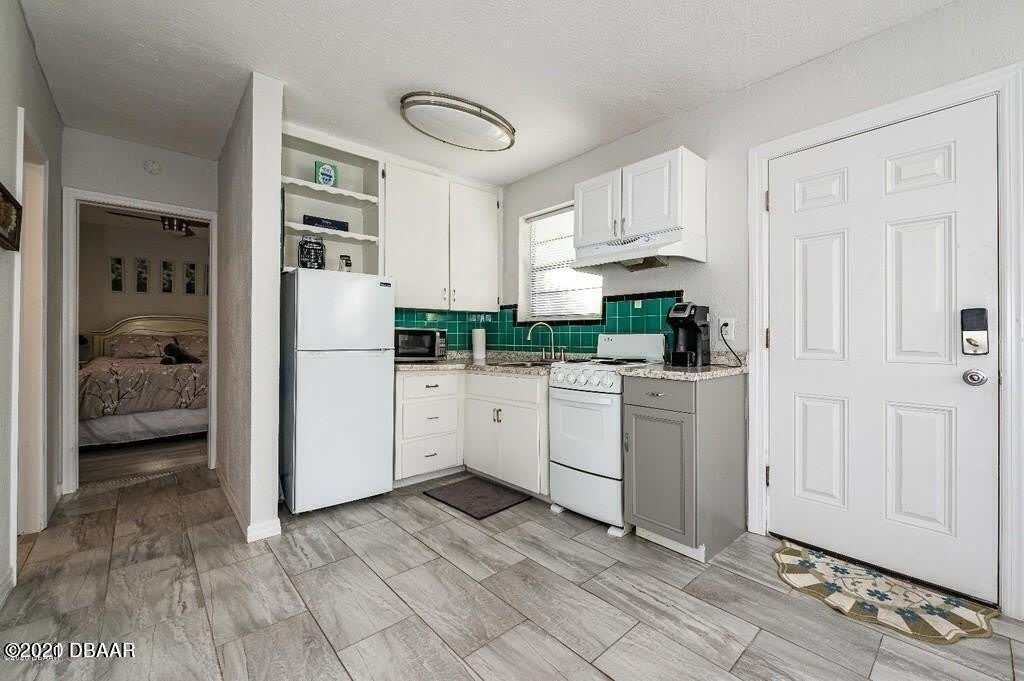 828 N Grandview Avenue – photo 5