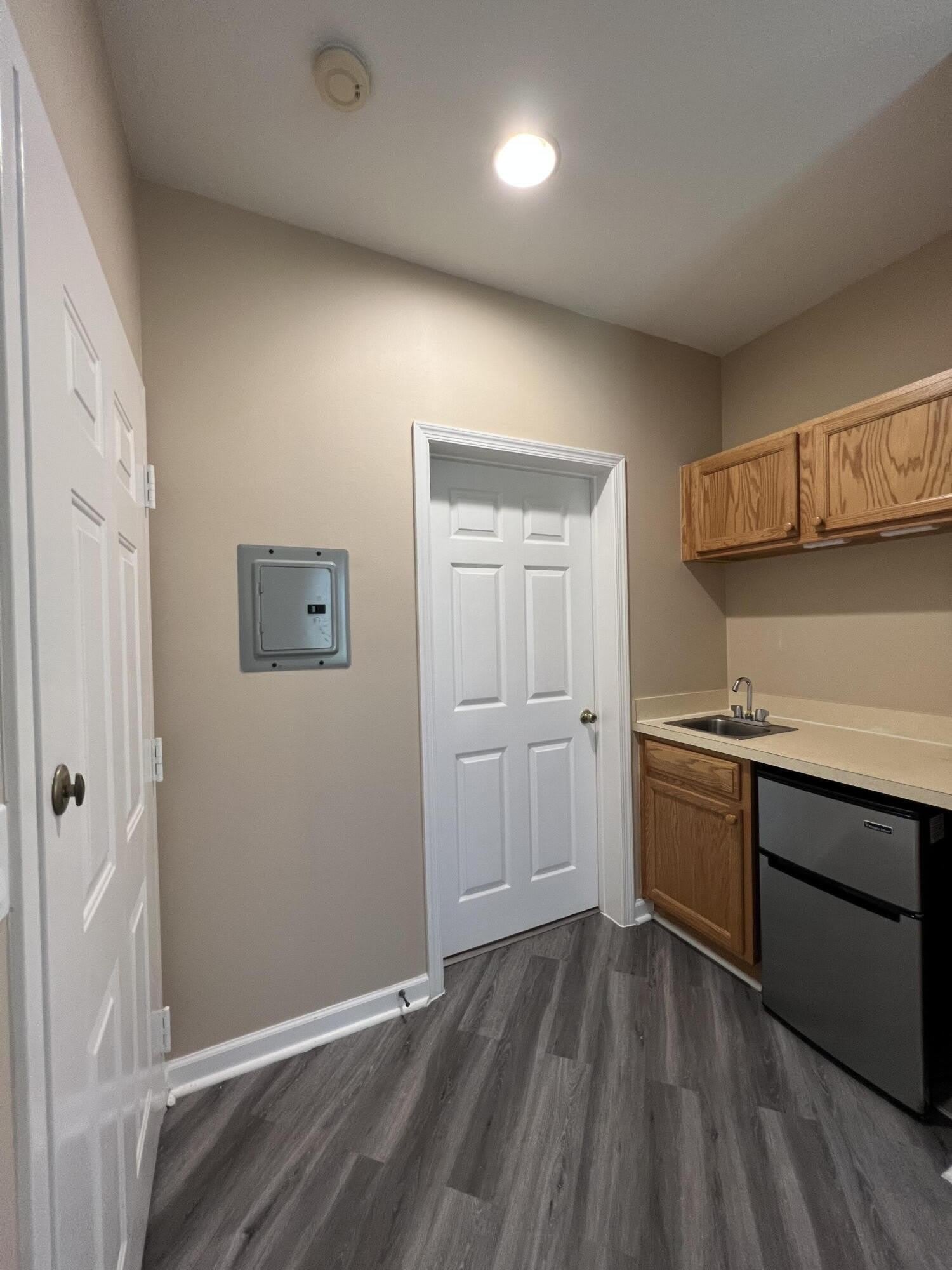 8242 Mulligan Circle – photo 5