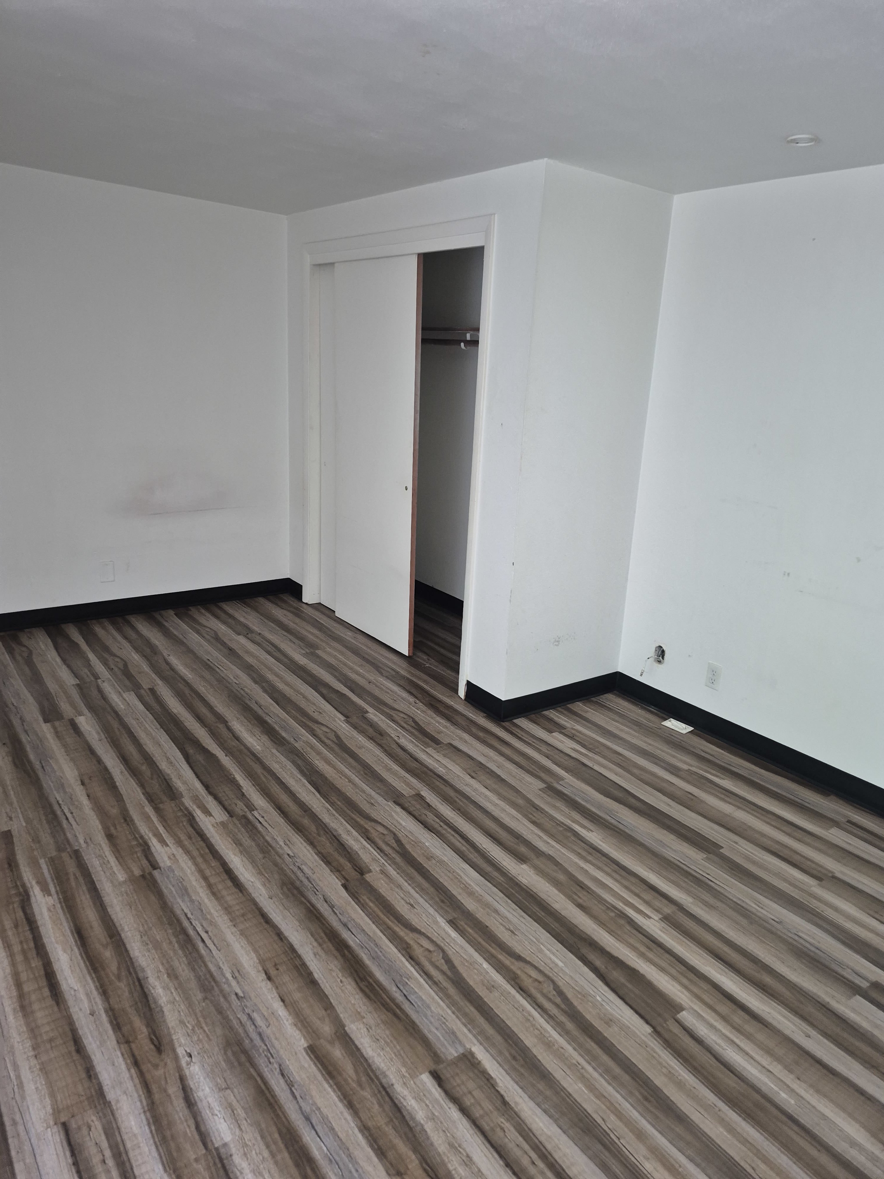 444 Angella St – photo 1