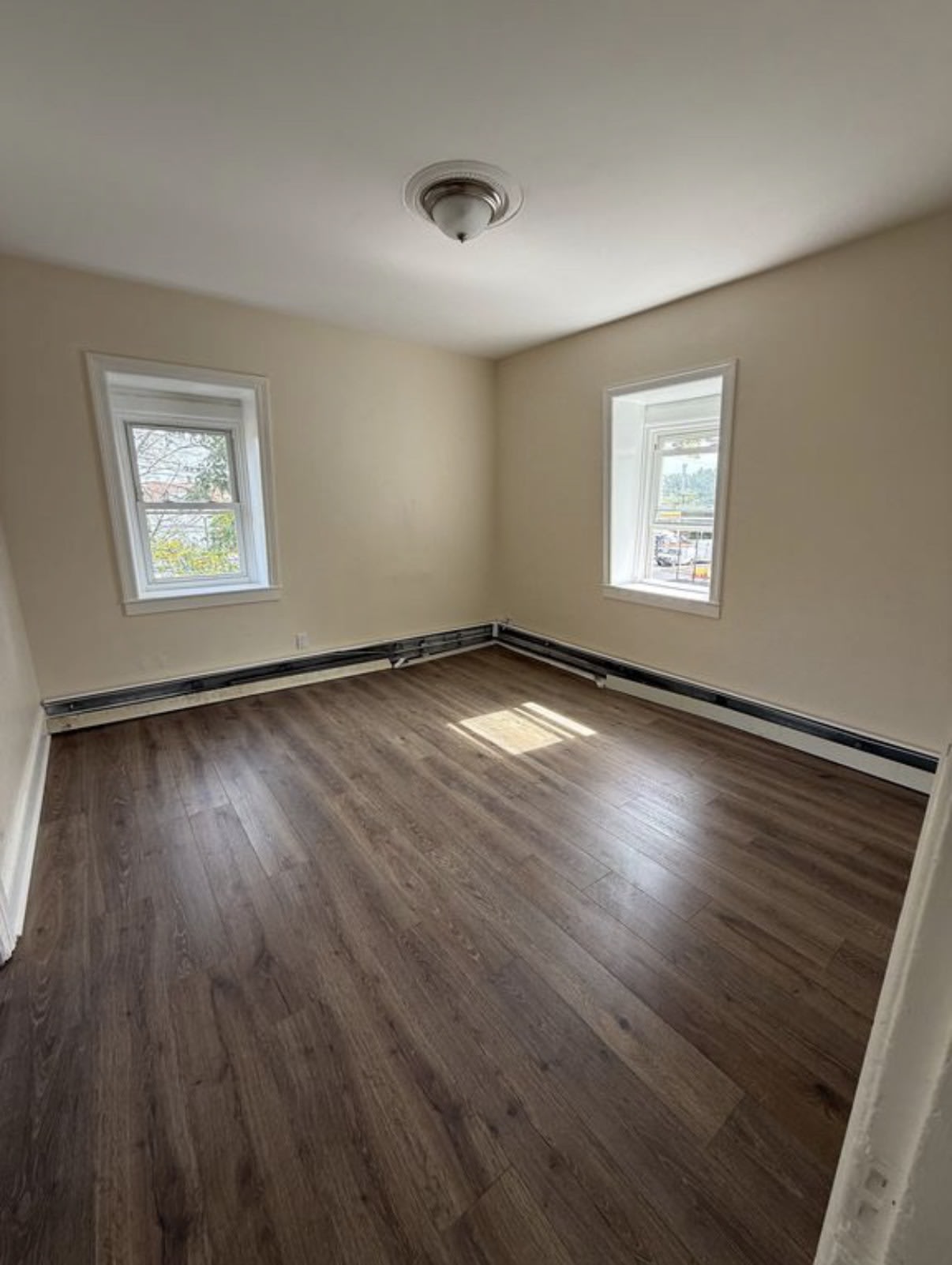 54 Harrison St – photo 4