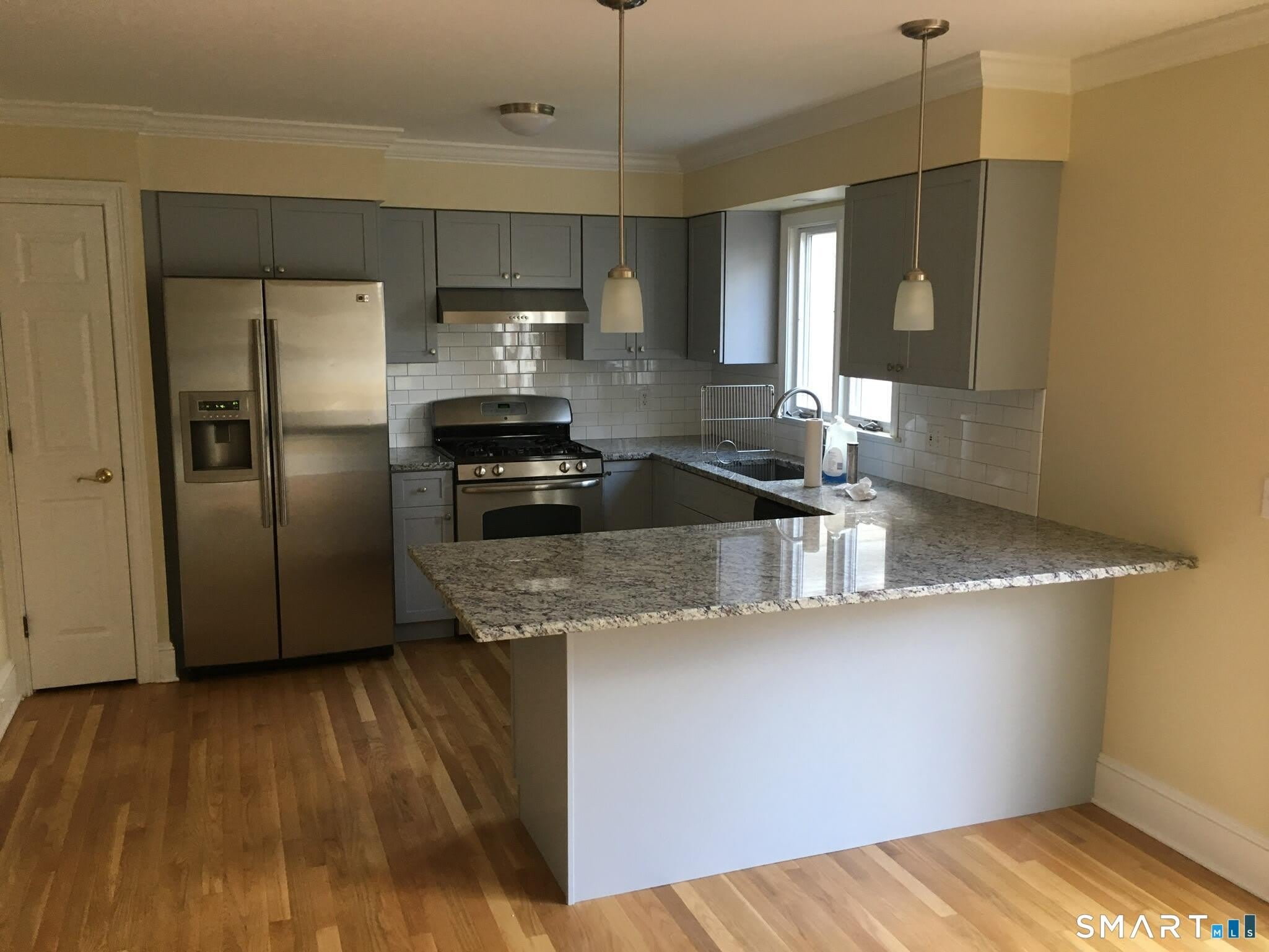 211 Hunyadi Avenue – photo 3
