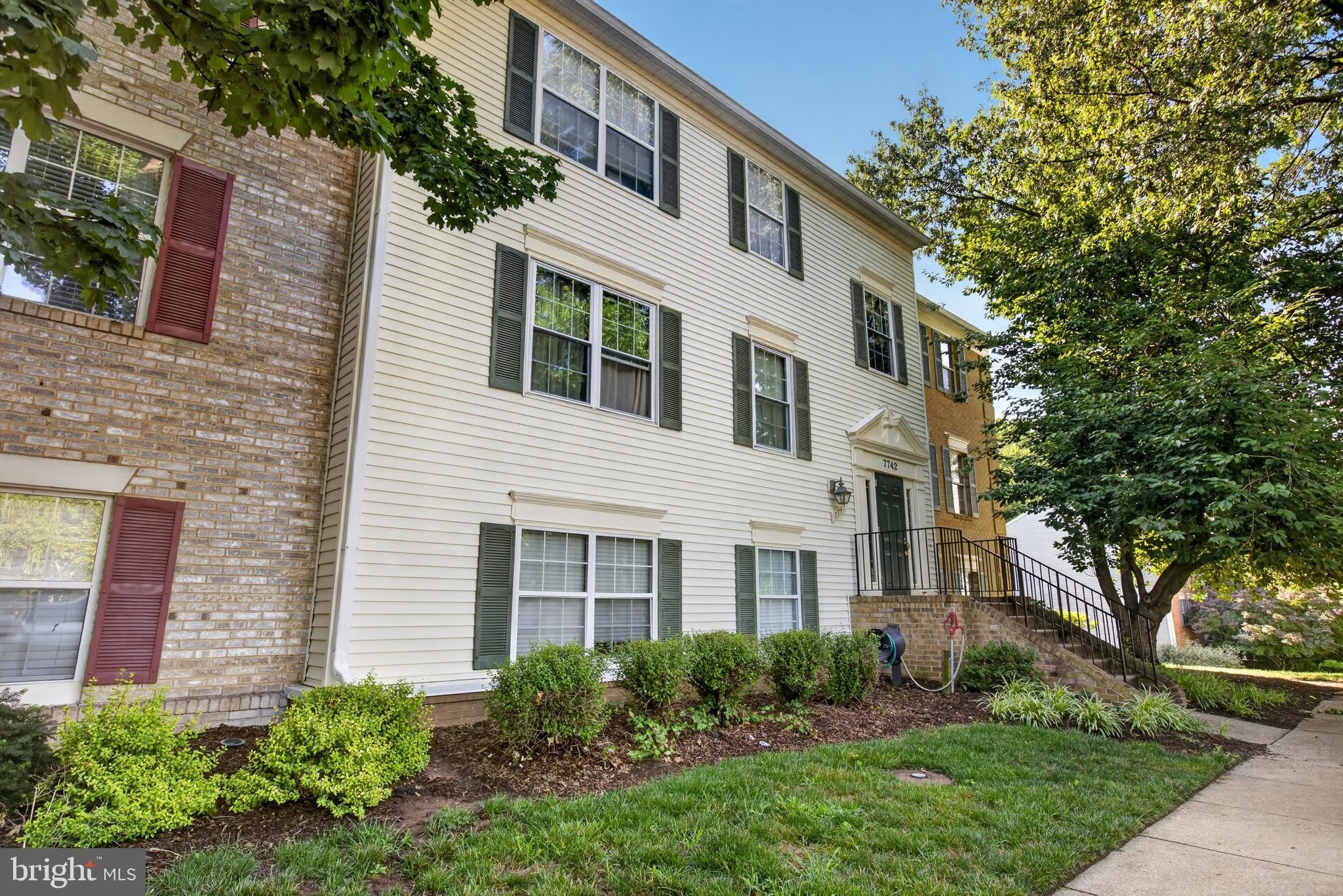 7742 NEW PROVIDENCE Drive – photo 3