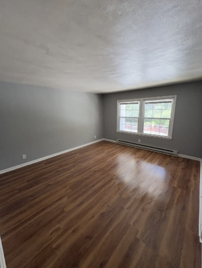 352 Unit 2 – photo 1