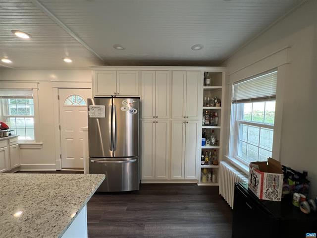 513 Valley Rd – photo 2