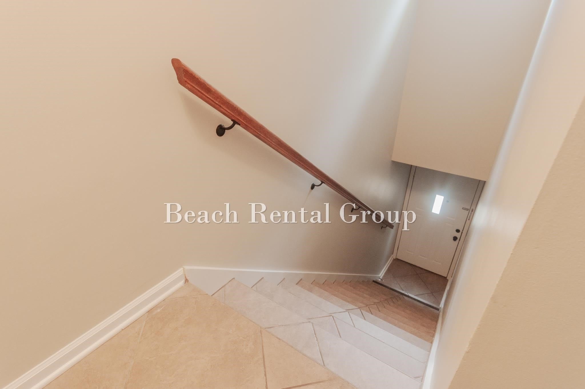 2010 Sand Dunes Dr. – photo 3
