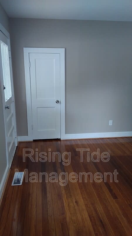 316 Wickstead Rd – photo 3