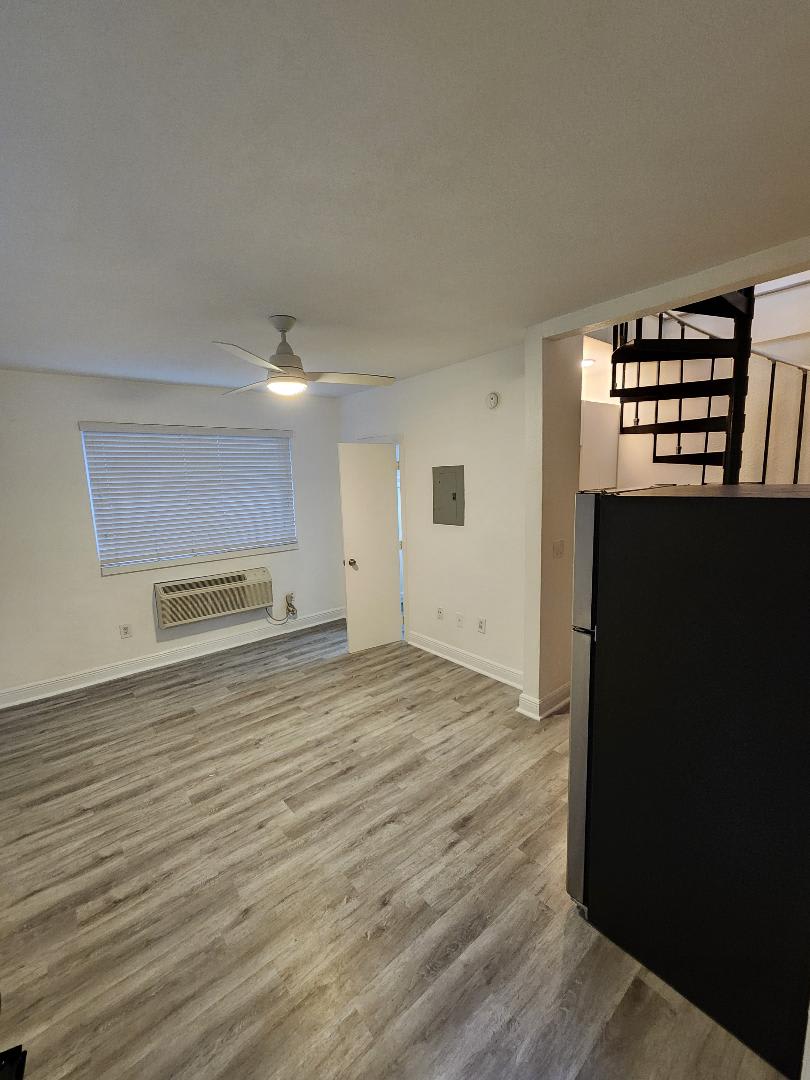 7313 Carlyle Avenue – photo 4